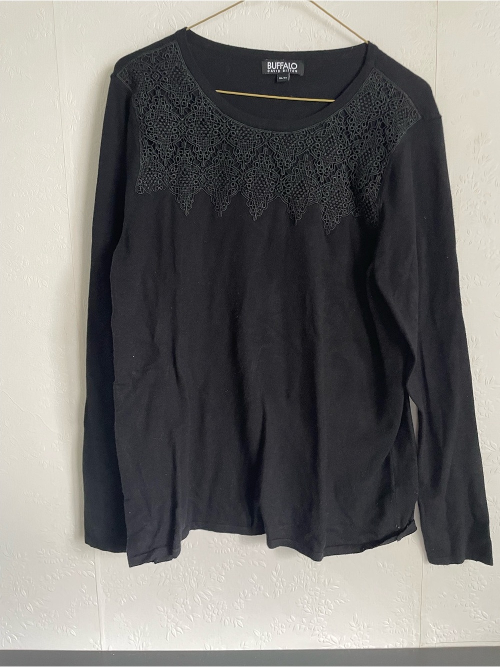 🎁 3/$30 Buffalo Black Long-Sleeve Top with Lace Yoke